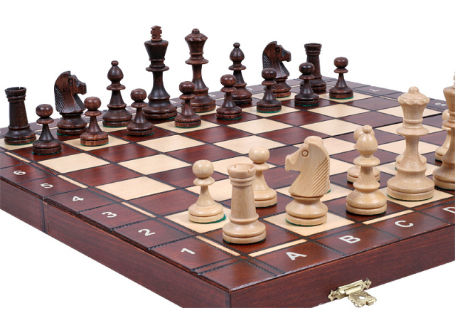 Torneo No 5 ajedrez + Damas + Backgammon
